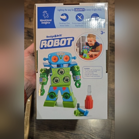 New 🔥 Design & drill robot toy - Picture 2 of 2